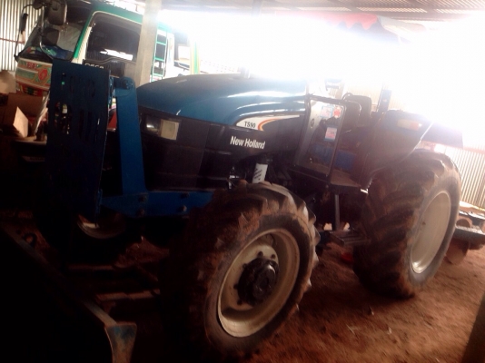 FORD TS90 NEW HOLLAND 2 เพลา ปี 53 รถบอดี้สวยสภาพดีสุดๆครับ กรองใหญ่แล้ว แถมฟรีครับชุดคันเกียร์ทั้งเกียร์ข้างและเกียร์กลาง เครื่องยนต์แห้งดีแรงดีไม่มีเยิ้มเลยครับ อุปกรณ์ มีใบดันหน้า ผานพรวนดิน 6 ครบชุดครับ ช่วงล่างแน่นดีมากๆพร้อมทำงานได้เลยครับ เอกสารเล่ FORD TS90 NEW HOLLAND 2 เพลา ปี 53 รถบอดี้สวยสภาพดีสุดๆครับ กรองใหญ่แล้ว แถมฟรีครับชุดคันเกียร์ทั้งเกียร์ข้างและเกียร์กลาง เครื่องยนต์แห้งดีแรงดีไม่มีเยิ้มเลยครับ อุปกรณ์ มีใบดันหน้า ผานพรวนดิน 6 ครบชุดครับ ช่วงล่างแน่นดีมากๆพร้อมทำงานได้เลยครับ เอกสารเล่