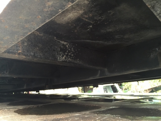 พื้นเรียบ10ล้อ ยาว 6 ม.จะยกลงจาก ISUZU 240 แรง..สภาพดี เหล็กหนา..