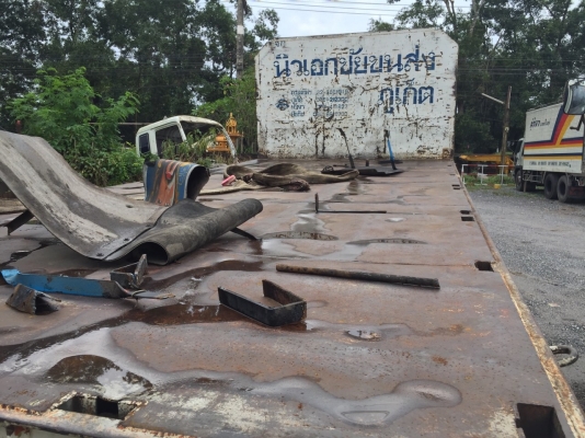 พื้นเรียบ10ล้อ ยาว 6 ม.จะยกลงจาก ISUZU 240 แรง..สภาพดี เหล็กหนา..