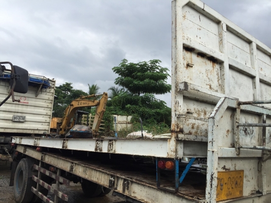 พื้นเรียบ10ล้อ ยาว 6 ม.จะยกลงจาก ISUZU 240 แรง..สภาพดี เหล็กหนา..