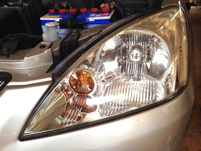 ---ขายแล้ว---ไฟหน้า NEW LANCER ของแท้ติดรถ 1 คู่