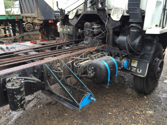 (ขายหัว-คัสซี)10ล้อ2เพลา240แรง เกียร์ฟุลเลอร์ISUZU FXZ23NFY-3900669 เครื่องเดิม เกียร์เดิม เบรคเดิม..เล่มพร้อม