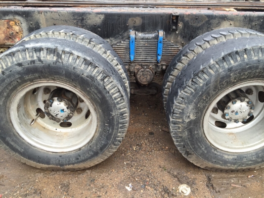 (ขายหัว-คัสซี)10ล้อ2เพลา240แรง เกียร์ฟุลเลอร์ISUZU FXZ23NFY-3900669 เครื่องเดิม เกียร์เดิม เบรคเดิม..เล่มพร้อม