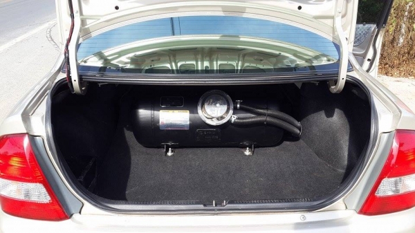 ขาย Mazda 323 Protege สีบรอนซ์ทองสวยมาก ติดแก็ส lpg ราคา 108,000 บาท ++++++ ขาย Mazda 323 Protege สีบรอนซ์ทองสวยมาก ติดแก็ส lpg ราคา 108,000 บาท ++++++