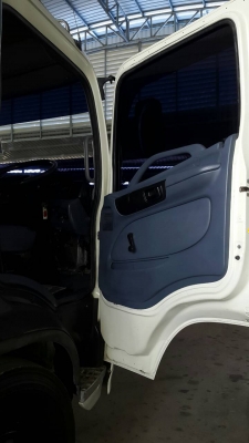 ขาย 6 ล้อ ฮีโน่ เมก้า เครน 5 ตัน  212 แรง  7.30 ม. รวมเครน ปี 2005  เครนทาดาโน่ 4 ปลอก 3 ชัก ขาเหลี่ยม รุ่นใหม่ ท้องวี สภาพสวยสุด ๆ เครื่องแน่น คัสซีสวย พร้อมใช้งาน     ชมรถก่อนได้ครับ สนใจติดต่อได้ที่  081-9425443