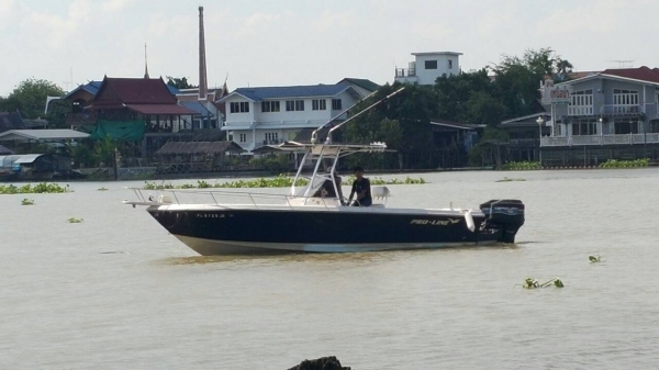 เรือตกปลา proline 26 ฟุต  center console