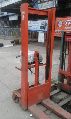 ขาย stacker 1000 kg