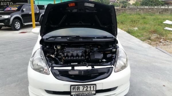 HONDA JAZZ ปี 2005 ชุดแต่งรอบคัน เกียร์ AUTO ARIABG คู่หน้า เบรคระบบ ABS พวงมาลัยพาวเวอร์ แอร์เย็น กระจกไฟฟ้า ล้อ MAX แต่ง เครื่องเดิมแน่นๆ ช่วงล่างขับดี เบาะสภาพสวย สีสวย ภายในสะอาด รถพร้อมใช้งาน จัดไฟแนนได้ HONDA JAZZ ปี 2005 ชุดแต่งรอบคัน เกียร์ AUTO ARIABG คู่หน้า เบรคระบบ ABS พวงมาลัยพาวเวอร์ แอร์เย็น กระจกไฟฟ้า ล้อ MAX แต่ง เครื่องเดิมแน่นๆ ช่วงล่างขับดี เบาะสภาพสวย สีสวย ภายในสะอาด รถพร้อมใช้งาน จัดไฟแนนได้
