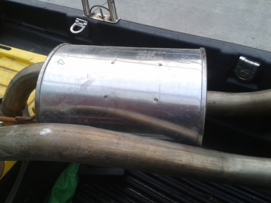 ขายท่อวีโก้ สภาพสวย 1500 บาทครับ