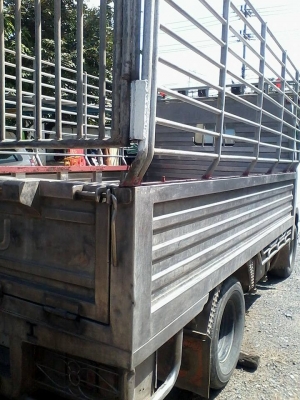 6ล้อ กรบะเลส สภาพสวย พร้อมใช่งาน