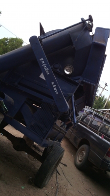 ขายตู้สีข้าว5ฟุตสิงเปลือยจัมโบ้เกษตรพัฒนาสภาพใหม่ชื้อมาจากบริษัทเกษตรพัฒนาปี46สภาพสวยมากขายถูกๆ65000บาทใช้ต่อพ่วงรถไถ36แรงขึ้นไปสภาพเดิมจากบริษัทเกษตรพัฒนายังไม่เคยซ่อม ซื้อไปสีข้าวได้เลยไม่ต้องซ่อม