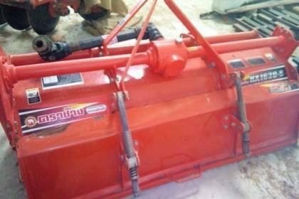 ขายด่วน รถไถ KUBOTA L3608 4WD รถใช้งานน้อยแค่ 270 ชม. เครื่องแห้งแรงดีมากครับไม่มีเยิ้ม อุปกรณ์มีให้ครบครัน มีใบดันหน้า มีผานพรวนดิน 6 และโรตารี่ครบพร้อมใช้งานได้เลยครับ เอกสารเล่มทะเบียนครบพร้อมโอน ราคาต่อรองได้ครับ