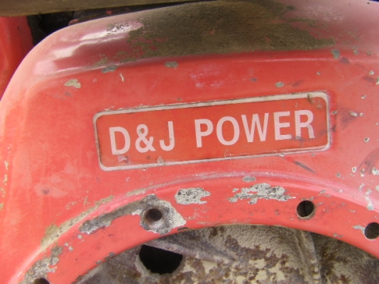 เครื่องตัด คอนกรีด ดีเซลขนาดใบตัด 24 นิ้ว ขายตามสภาพยี่ห้อ D&amp;J Power เก่านอก ราคา19,500บาทhttps://www.youtube.com/watch?v=fLvo4h0WFks&amp;feature=youtu.be&amp;hd=1