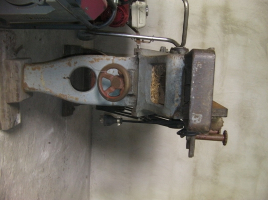 กบใส่ไม้เก่าญี่ปุ่นแท้ มี2ตัวให้เลือกไฟ3เฟสญี่ปุ่นราคาตัวละ25,000บาท