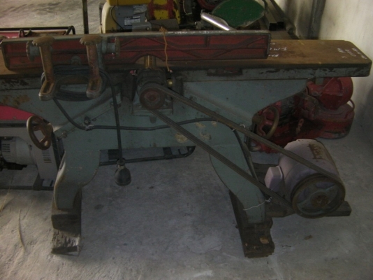 กบใส่ไม้เก่าญี่ปุ่นแท้ มี2ตัวให้เลือกไฟ3เฟสญี่ปุ่นราคาตัวละ25,000บาท