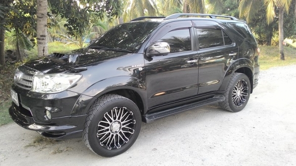 ขาย Fortuner 2.7 vvti ปลายปี 08 ตัวท็อปสีดำ
