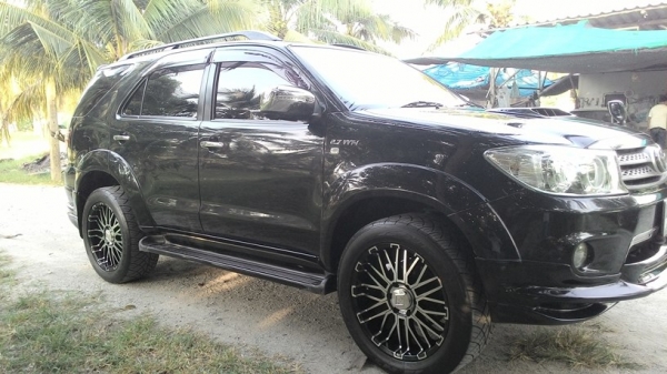 ขาย Fortuner 2.7 vvti ปลายปี 08 ตัวท็อปสีดำ
