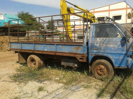 ขาย 6 ล้อ ISUZU 85 แรง กระบะยาว 4.30 เมตร เครื่องดนตรี คัสซีสวย ทะเบียนพร้อม ราคาต่อรองได้