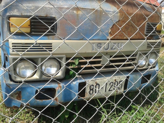 ขาย 6 ล้อ ISUZU 85 แรง กระบะยาว 4.30 เมตร เครื่องดนตรี คัสซีสวย ทะเบียนพร้อม ราคาต่อรองได้