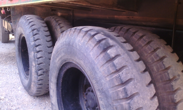 ขาย 10 ล้อ KT 725 เครื่อง EM100 240 แรงม้า 2 เพลา ไม่ดัมพ์