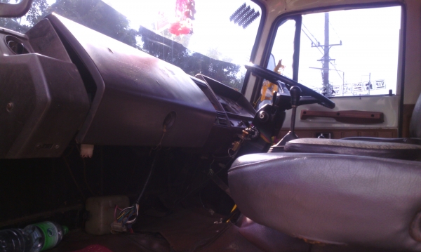 ขาย 10 ล้อ KT 725 เครื่อง EM100 240 แรงม้า 2 เพลา ไม่ดัมพ์