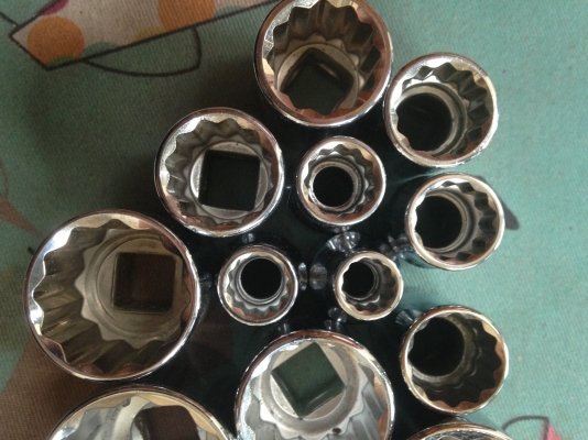 ลูกบลีอค Armstrong SAE 1/2 made in USA 18 pcs ลูกบลีอค Armstrong SAE 1/2 made in USA 18 pcs