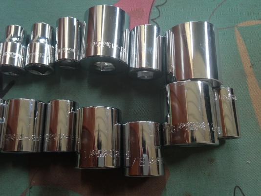 ลูกบลีอค Armstrong SAE 1/2 made in USA 18 pcs ลูกบลีอค Armstrong SAE 1/2 made in USA 18 pcs