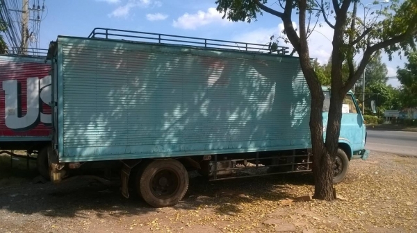 ขาย 6 ล้อ JCM ตู้แห้ง 3 บาน ยาว 5.50 เมตร คัสซีสวยมาก เครื่อง 6BB1 145 แรงม้า ยางเต็ม ทะเบียนพร้อมโอน ราคาต่อรองได้