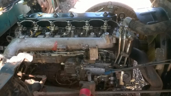 ขาย 6 ล้อ JCM ตู้แห้ง 3 บาน ยาว 5.50 เมตร คัสซีสวยมาก เครื่อง 6BB1 145 แรงม้า ยางเต็ม ทะเบียนพร้อมโอน ราคาต่อรองได้