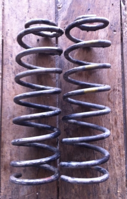 ขายโช้คหน้า-สปริง Jeep Cherokee XJ ครับ ขายโช้คหน้า-สปริง Jeep Cherokee XJ ครับ