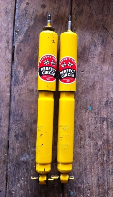 ขายโช้คหน้า-สปริง Jeep Cherokee XJ ครับ