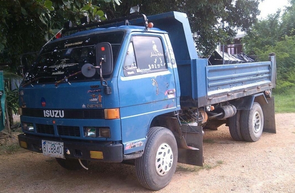 หกล้อดั้ม อีซูซุ NPR-59LU5M-115แรง รถห้างแท้ ปี37 เล่มทะเบียนพร้อมโอน ราคา 438,000บ คุยกันได้
