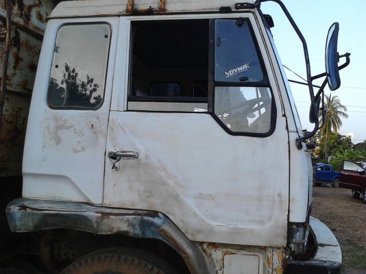 ขายด่วนรถสิบล้อไอ้หลงดั้มDCชีเลียน2011เครื่องเดิมเกียร์เดิมเบลดโหญ่