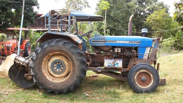 **360,000 บ.ต่อรอง**ขายรถไถ1เพลา FORD 6600 T3 ผสม เครื่องT3D5NN6015J มีเทอโบ ไอดีกลมใหญ่ เกียร์D2NN7006F ท้ายD2NN4024C เครื่องแน่นๆ แห้งๆ แรงดี สุดๆ เกียร์ดีไม่หลุด ท้ายดีไม่แตก แปลงผสม6610 ใหญ่ๆ ระบบไฮฯใช้งานปกติ ยกหางดี เร็ว ทำงานดี แรง คล่องตัว ยางดี4เ **360,000 บ.ต่อรอง**ขายรถไถ1เพลา FORD 6600 T3 ผสม เครื่องT3D5NN6015J มีเทอโบ ไอดีกลมใหญ่ เกียร์D2NN7006F ท้ายD2NN4024C เครื่องแน่นๆ แห้งๆ แรงดี สุดๆ เกียร์ดีไม่หลุด ท้ายดีไม่แตก แปลงผสม6610 ใหญ่ๆ ระบบไฮฯใช้งานปกติ ยกหางดี เร็ว ทำงานดี แรง คล่องตัว ยางดี4เ