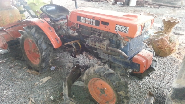 รถไถน้อย kubota b6000