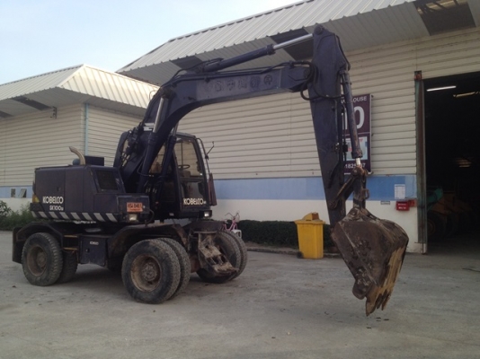 รถขุดล้อยาง  SK100WD-2 # YE03-02350 โทร 098-858-5524 สามภพ ครับ