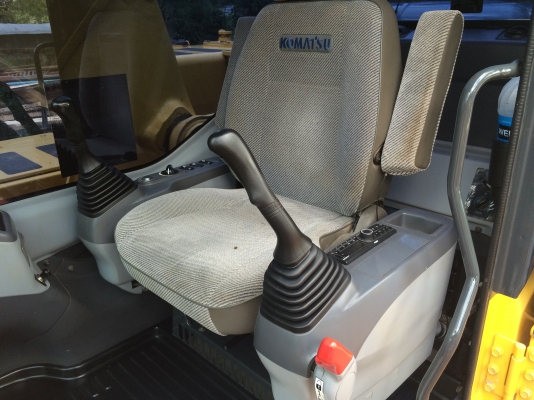 ขายดาวน์..PC200-7 ออกใหม่ป้ายแดง 3966ชม.รถสวยมาก...ขายดาวน์ผ่อนต่อได้เลย....