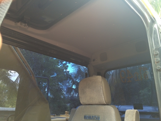 ขายดาวน์..PC200-7 ออกใหม่ป้ายแดง 3966ชม.รถสวยมาก...ขายดาวน์ผ่อนต่อได้เลย....