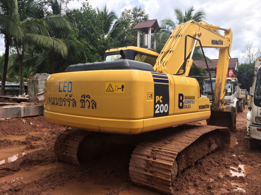 ขายดาวน์..PC200-7 ออกใหม่ป้ายแดง 3966ชม.รถสวยมาก...ขายดาวน์ผ่อนต่อได้เลย....