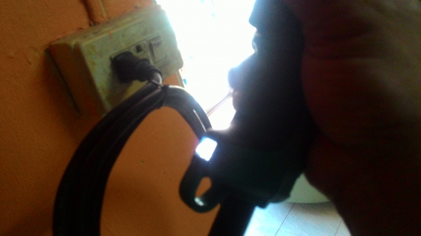 ขายสว่านโรตารี่3ระบบสภาพสวยๆยี่ห้อMAKITAของแท้รุ่นHR2470พร้อมใช้งานครับมีไฟLED ขายสว่านโรตารี่3ระบบสภาพสวยๆยี่ห้อMAKITAของแท้รุ่นHR2470พร้อมใช้งานครับมีไฟLED