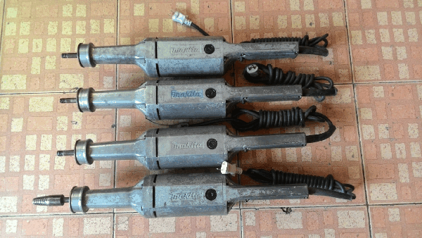 ขายด่วนเจียคอยาวสแตนเลส Makita 9105 750W. แท้100\%.