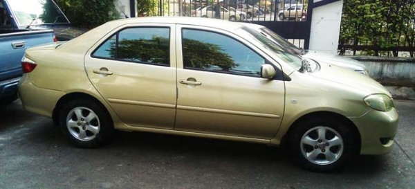 Vios รุ่น e ปี 2003 เกียร์ออโต้ ไม่เคยติดแก๊ส รถสวย ภายในเรียบร้อย เครื่องดี เกียร์นิ่มนวล ช่วงล่างเงียบ แอร์หนาว เครื่องเสียง pioneer แบตเตอรี่ใหม่ รถพร้อมใช้ ขับประหยัด.