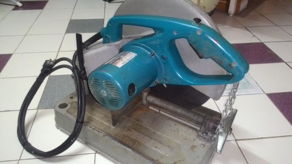 ขายไฟเบอร์ตัดเหล็กยี่ห้อMAKITAรุ่น2414NBสภาพดีมากสวยๆเลยคับ