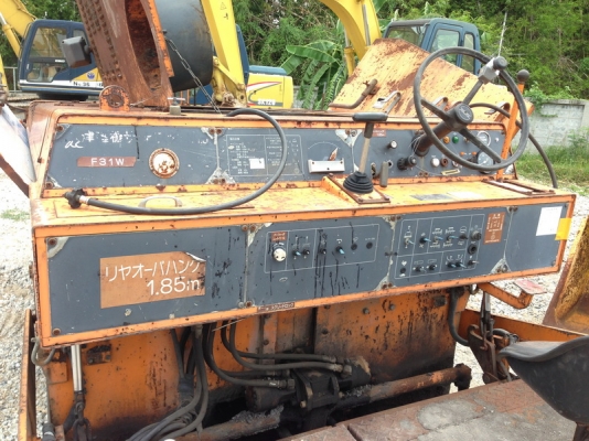 ขายรถปูยาง 3เมตร ล้อยาง HANTA เก่าญี่ปุ่นแท้ ระบบทุกอย่างใช้งานได้ พร้อมลุยงานทันที ขายถูก 086-303-9797 กู๋อ๋า