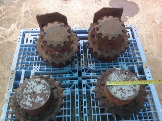 ขายมอเตอร์ตัวเดินรถแบคโฮใส่Pc20,30,40มือสองญี่ปุ่น