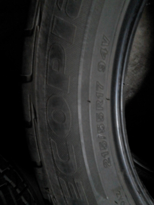 215/55R17  BRIDGESTONE  ECOPIA  EP100A  มี 2 เส้น โทร.081-427-3941