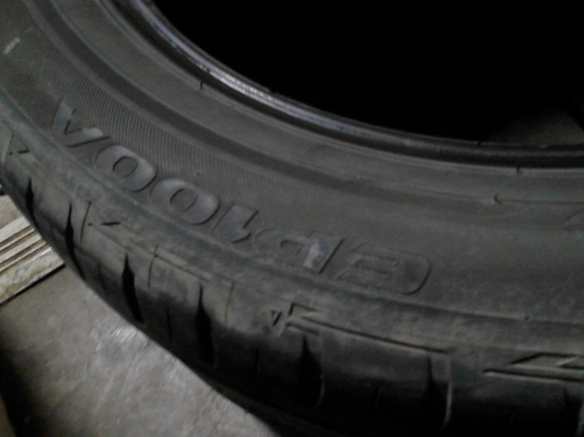 215/55R17  BRIDGESTONE  ECOPIA  EP100A  มี 2 เส้น โทร.081-427-3941