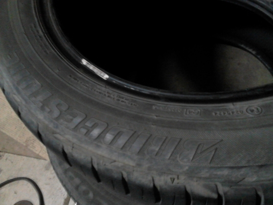 215/55R17  BRIDGESTONE  ECOPIA  EP100A  มี 2 เส้น โทร.081-427-3941