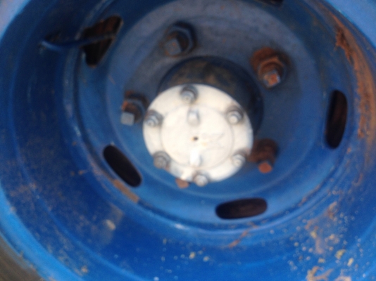 ISUZU NKR 110 HP 4BE1 ปี 36 หกล้อดั๊มพ์ กระบะดั๊มพ์เหล็ก 4 ตันความยาว 3.60 เมตรไม่มีผุกระบอกดั๊มพ์ไม่มีเยิ้มครับพร้อมใช้งาน เครื่องแน่นแรงดี หัวเก๋งสวยไม่มีผุภายในเก๋งคอนโซลครบ เกียร์สั้น ช่วงล่างคัชซีสวยมากเดิมๆไม่มีแอ่นไม่มีบวม ยาง 8.25 ขอบ 16 สภาพดี 70