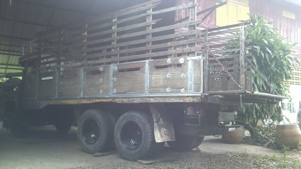 รถบรรทุกคนจน 2